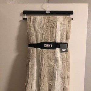 DKNY Neutral Color Throw